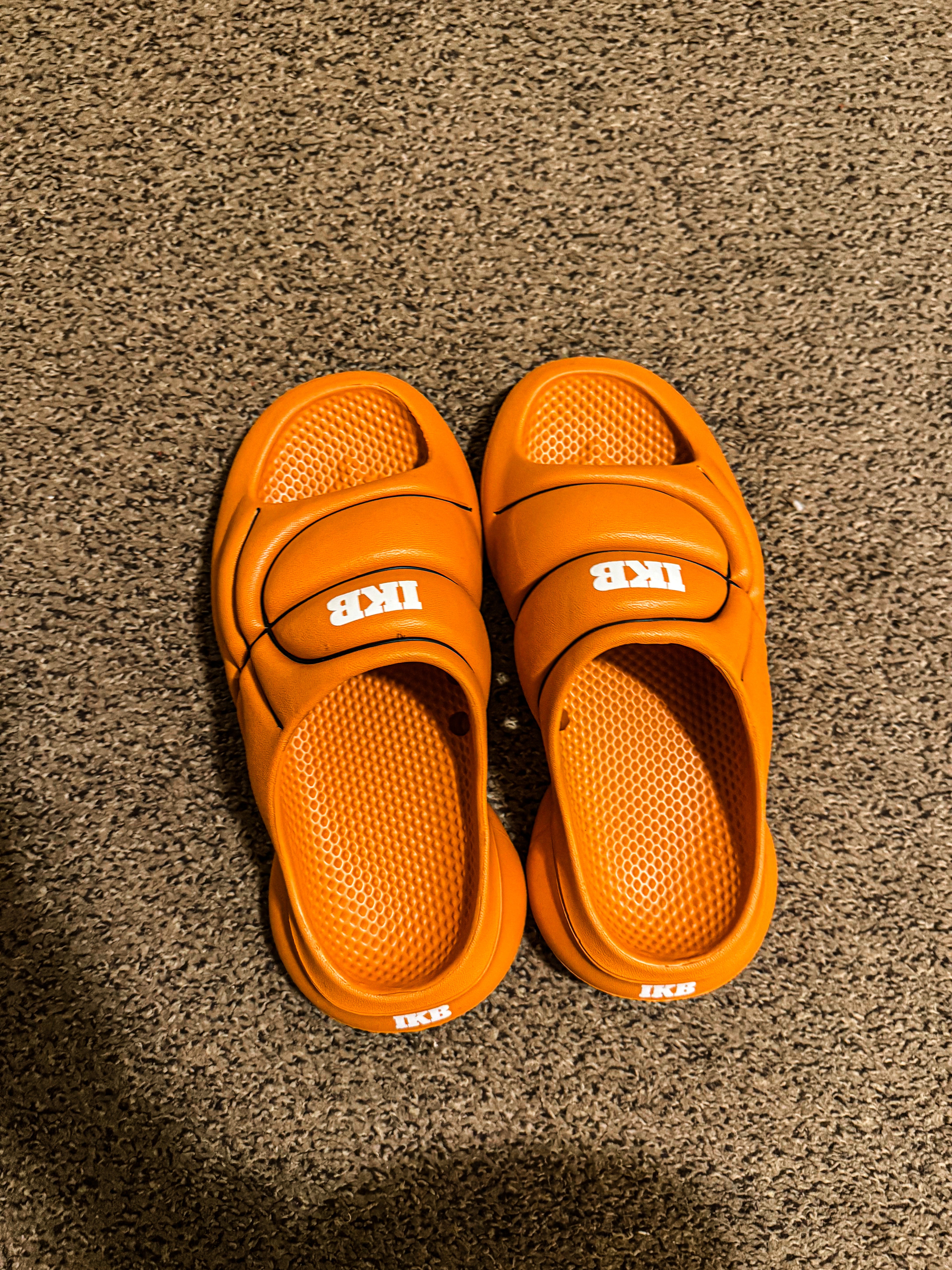 I KNOW BALL SIGNATURE SLIDES