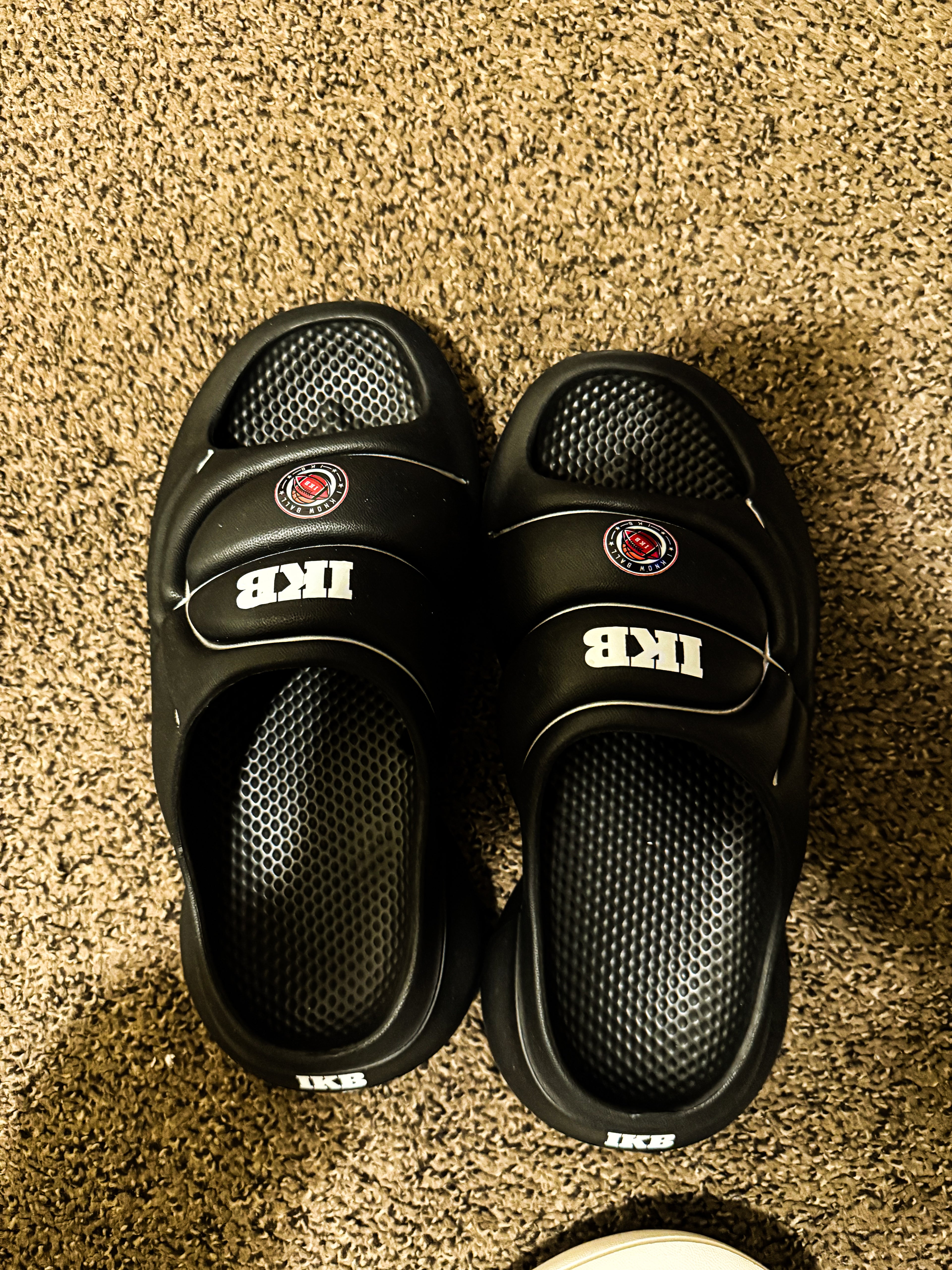 I KNOW BALL SIGNATURE SLIDES