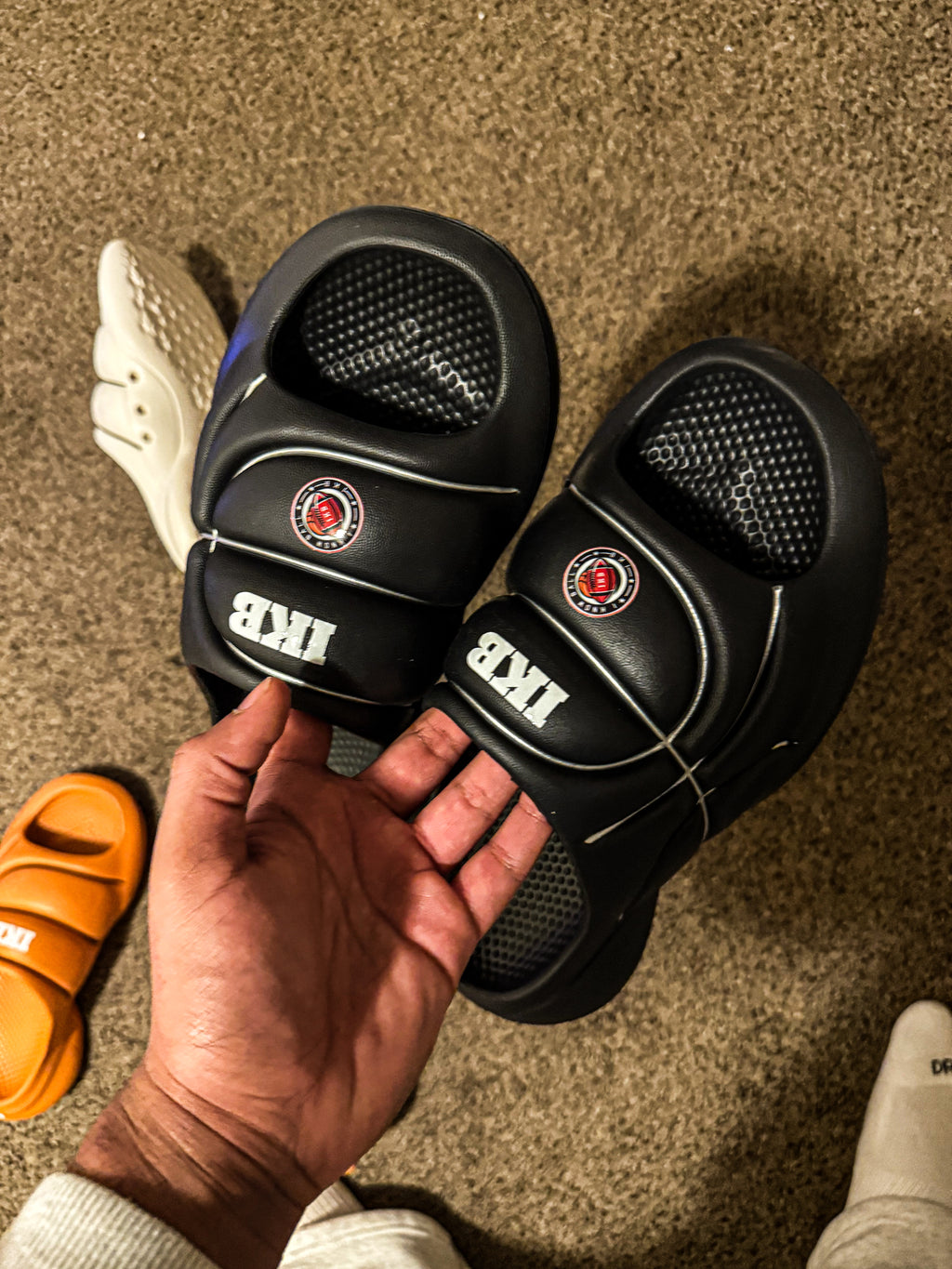 I KNOW BALL SIGNATURE SLIDES