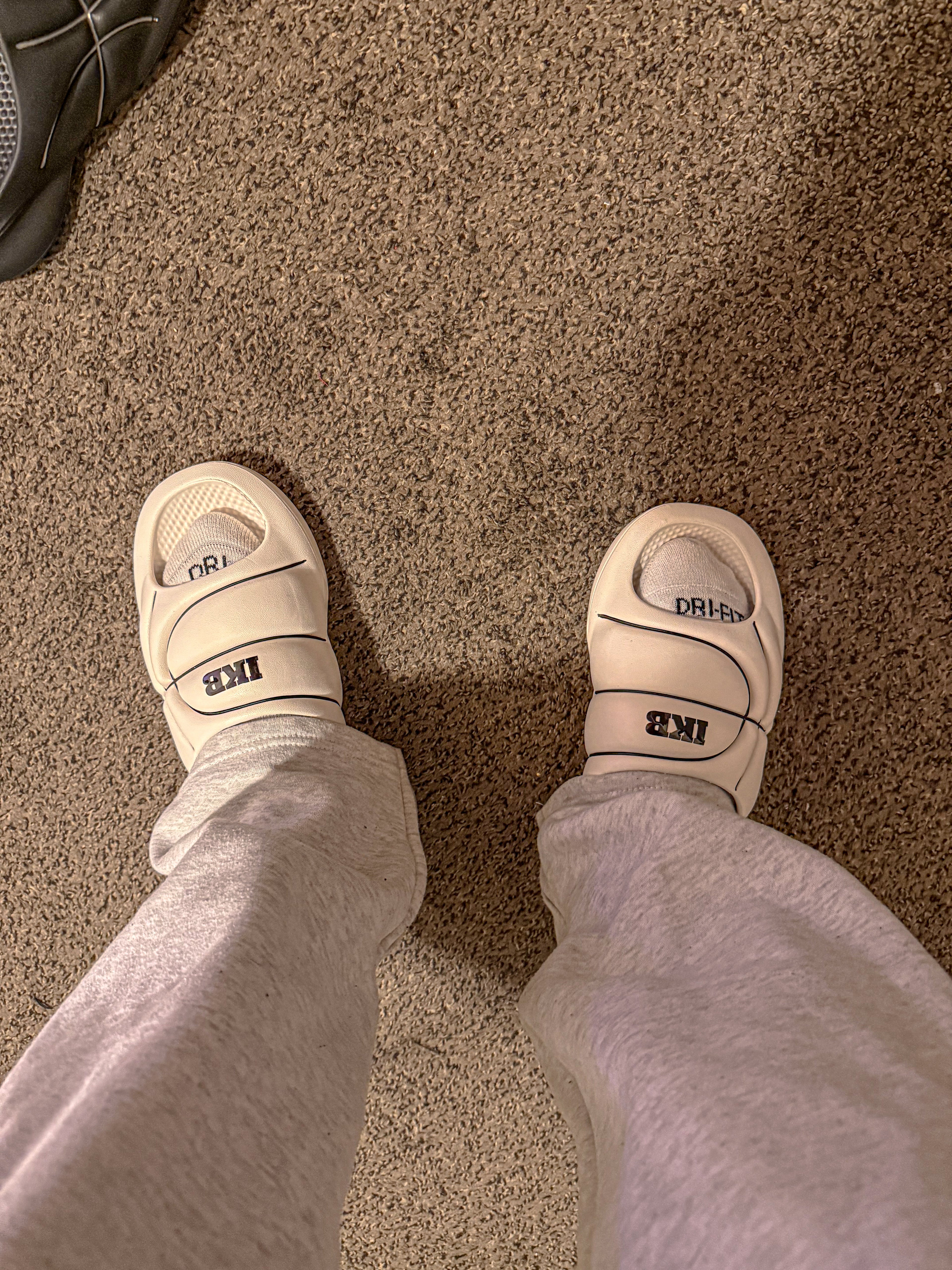 I KNOW BALL SIGNATURE SLIDES